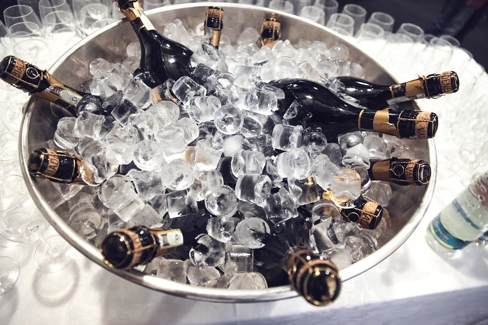 champagne-438448_960_720