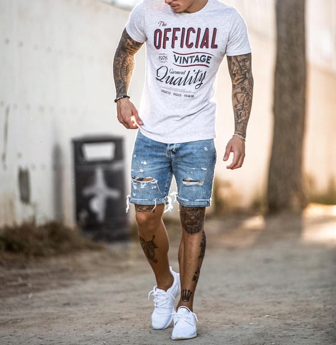 Zestaw #7: Szorty dżinsowe i biały T-shirt 1e3d41de943b3b51bb0ee7350e01fdc7