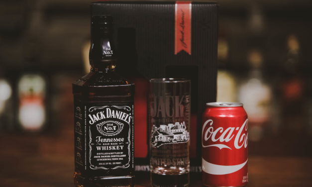 Jack Daniels + Coca Cola – ponadczasowy drink
