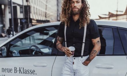 Długie włosy męskie – jak dbać, jak stylizować – kompletny poradnik